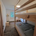 Jasanka Tatil Evi *